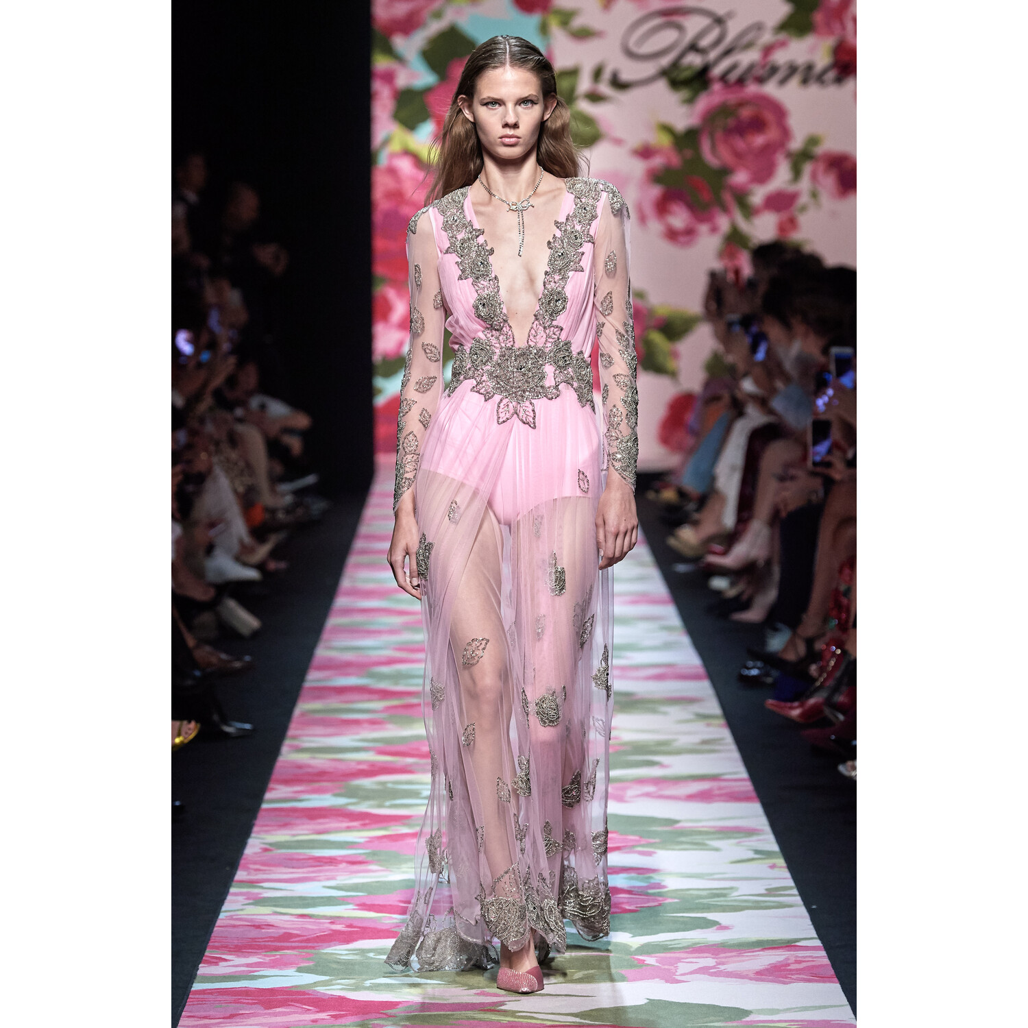 Фото Blumarine Spring 2020 / Blumarine весна-лето 2020 / Неделя моды: Милан